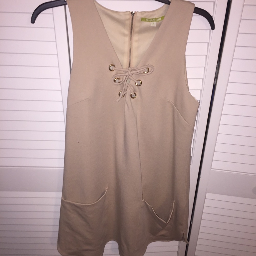 Gianni Bini adorable cream dress!